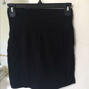 Thin black skirt
